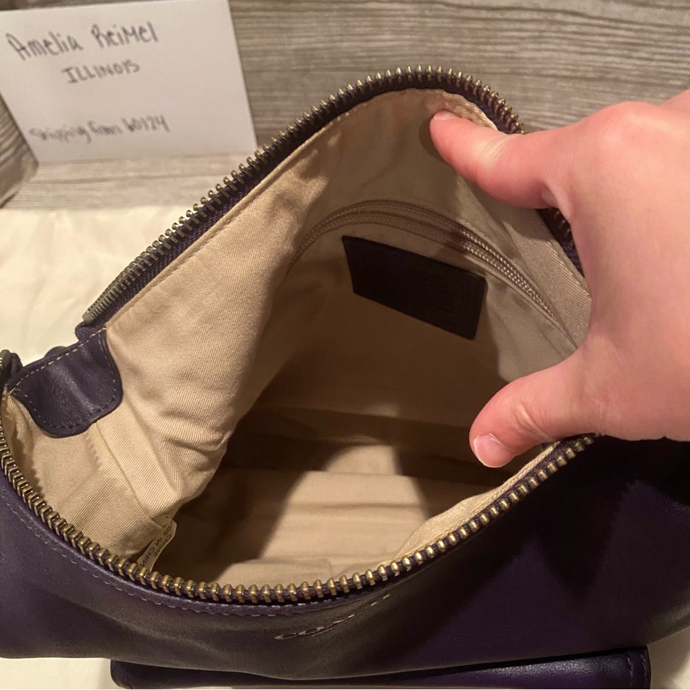 UEC Coach Purple Courtenay Purple Leather Legacy Hobo Bag - Picture 5 of 12